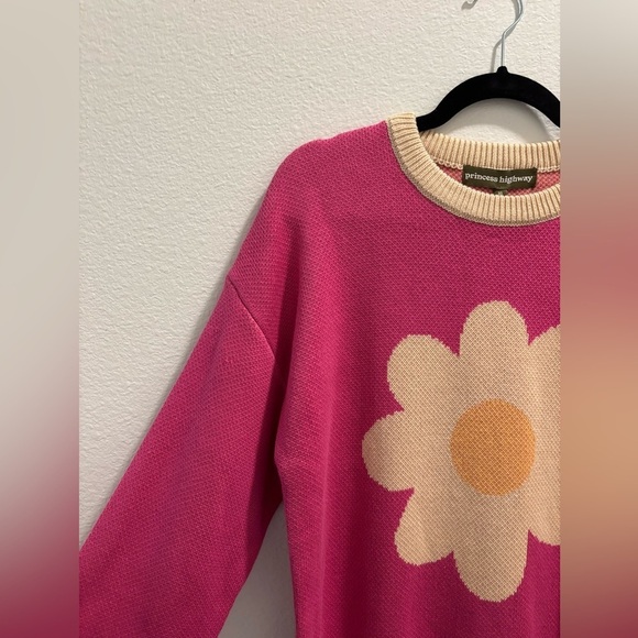 NWT Princess Highway Daisy Floral Sweater, Size S - Picture 3 of 8